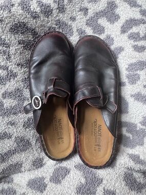 Naot Mary Jane Clog - Dark Brown/Maroon Trim